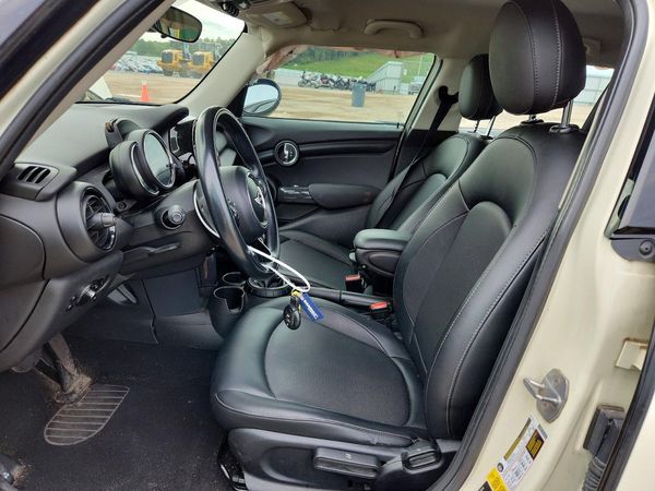 2016 MINI COOPER — DENT
