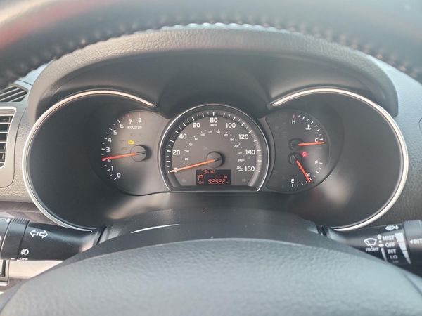2014 KIA SORENTO Base/ LX