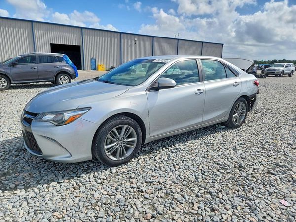 2017 TOYOTA CAMRY