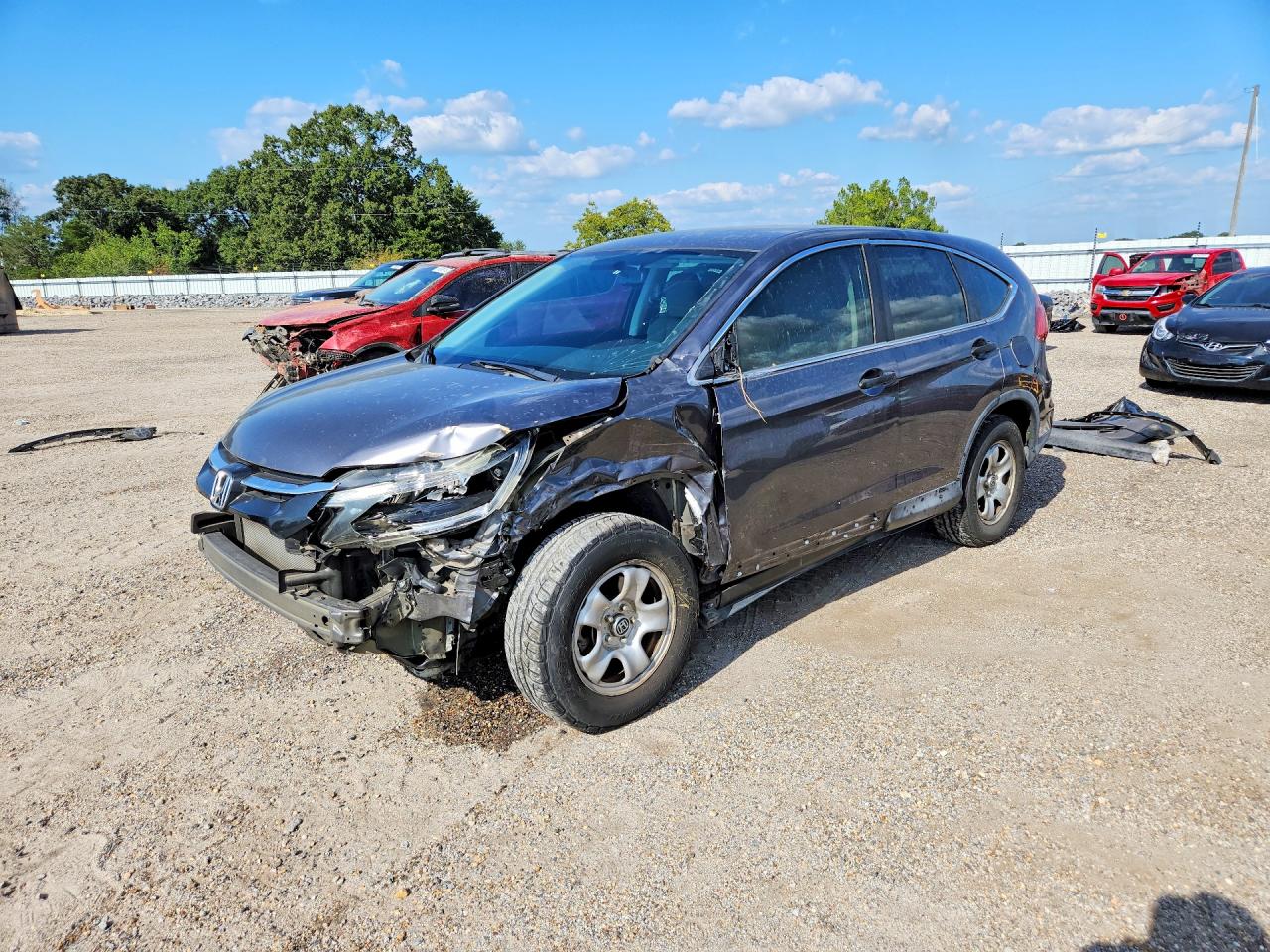 2015 HONDA CR-V LX — Front 3/4