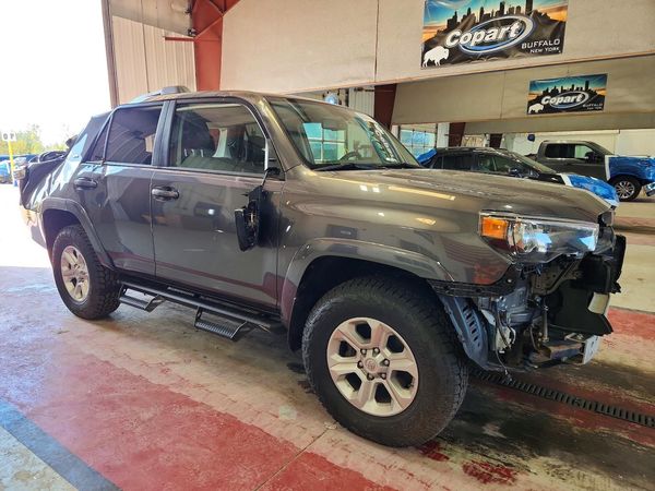 2019 TOYOTA 4RUNNER — Passenger 3/4