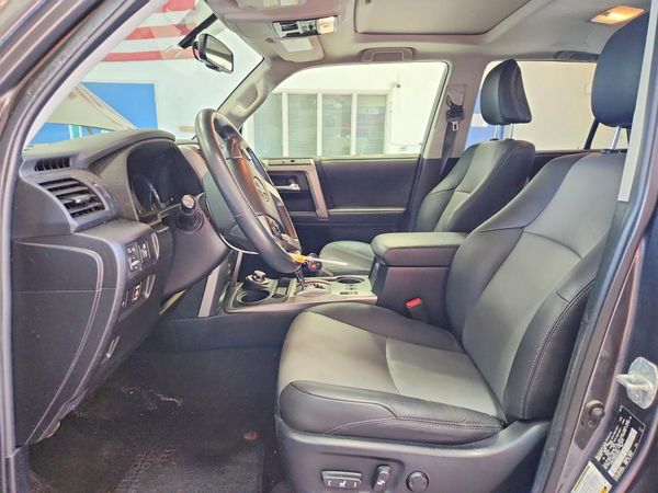 2019 TOYOTA 4RUNNER — DENT