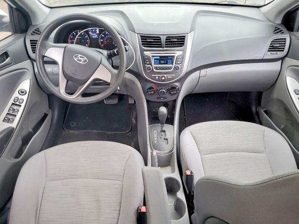 2017 HYUNDAI ACCENT SE Base