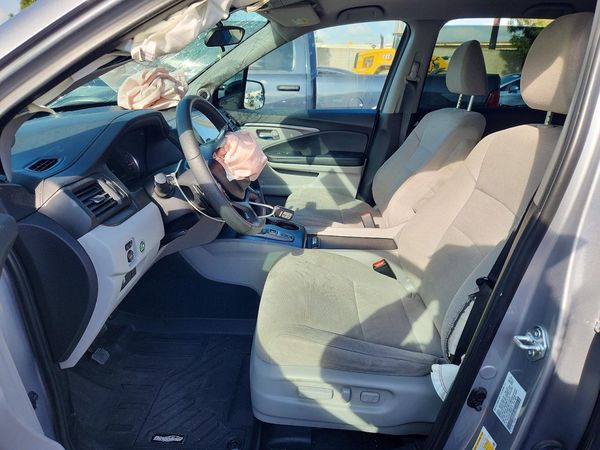 2021 HONDA PILOT — DENT