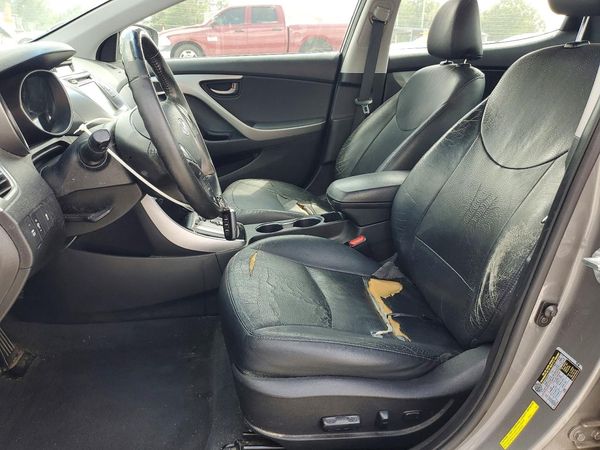 2013 HYUNDAI ELANTRA — DENT