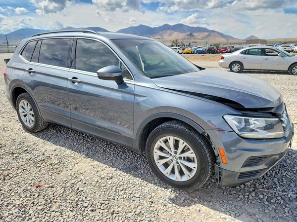 2019 VOLKSWAGEN TIGUAN — Passenger 3/4
