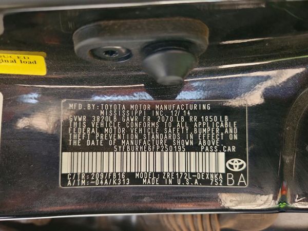 2015 TOYOTA COROLLA L/LE — VINS