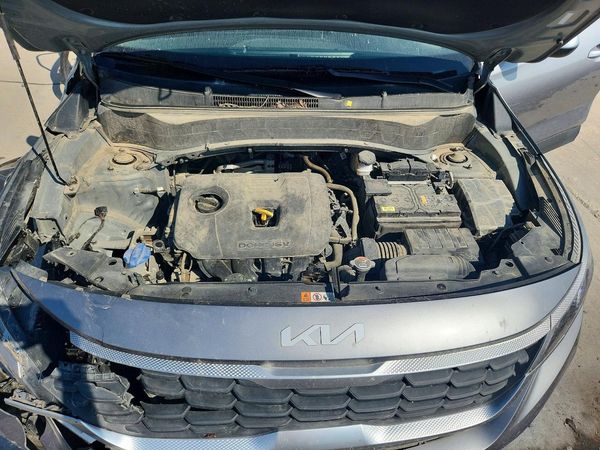 2022 KIA SELTOS — Engine bay