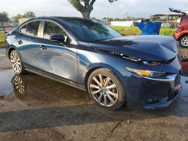 2021 MAZDA 3 — Passenger 3/4