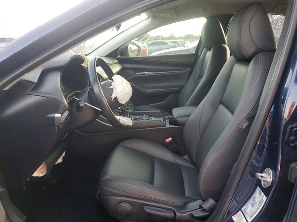 2021 MAZDA 3 — DENT