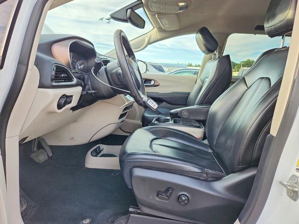 2021 CHRYSLER VOYAGER LXI — DENT