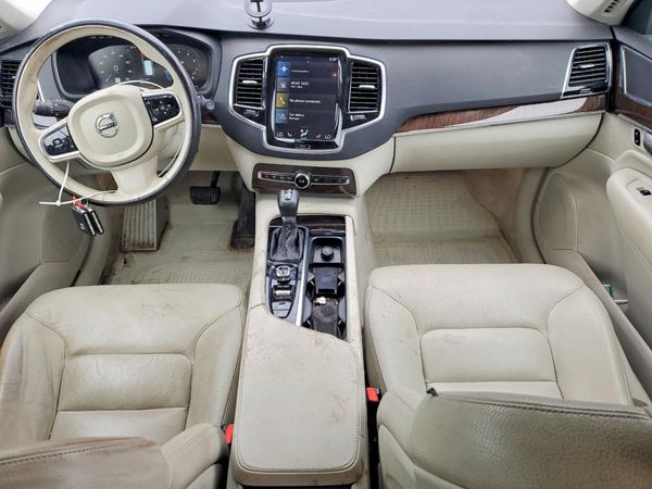 2016 VOLVO XC90 SV42 Momentum — CKPT