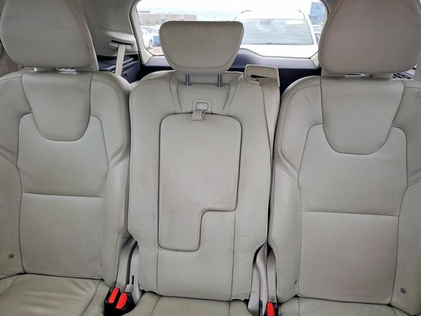2016 VOLVO XC90 SV42 Momentum — SUVN