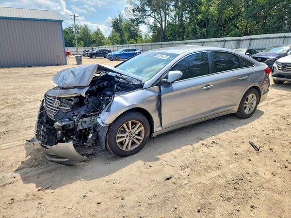 2015 HYUNDAI SONATA — Front 3/4