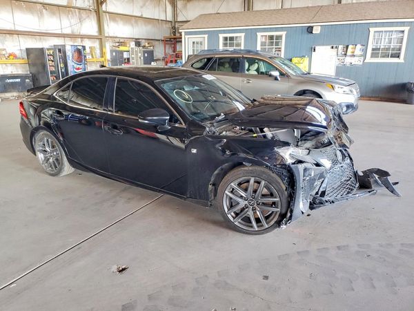 2019 LEXUS IS