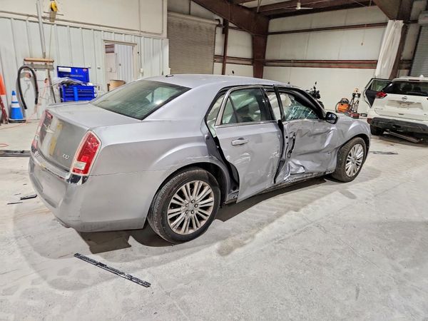 2014 CHRYSLER 300 — PSRA