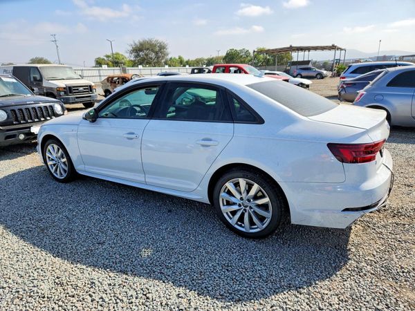 2018 AUDI A4 quattro Premium