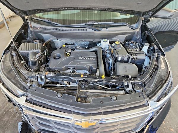 2022 CHEVROLET EQUINOX LS — Engine bay