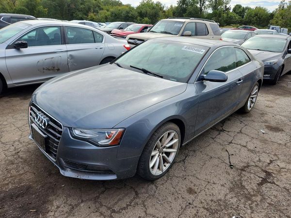 2015 AUDI A5 Premium — Front 3/4