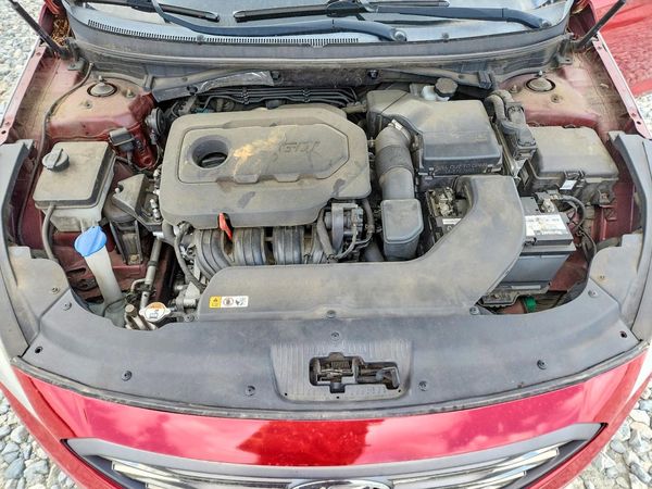 2016 HYUNDAI SONATA — Engine bay