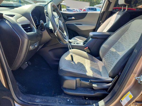2018 CHEVROLET EQUINOX LS — DENT
