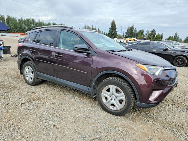 2017 TOYOTA RAV4 LE — Passenger 3/4