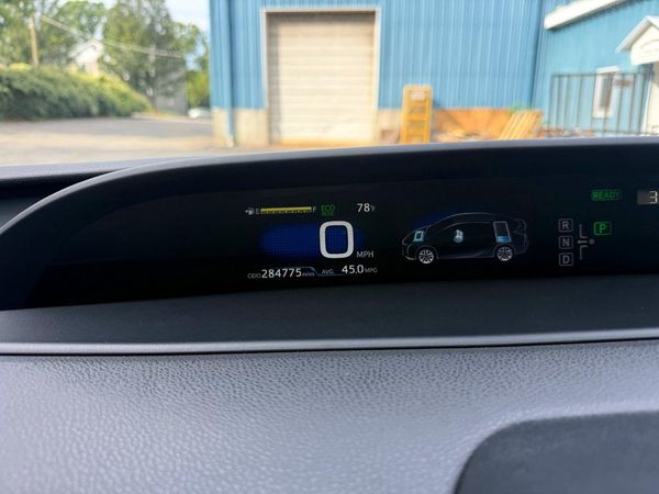 2016 TOYOTA PRIUS One/Two