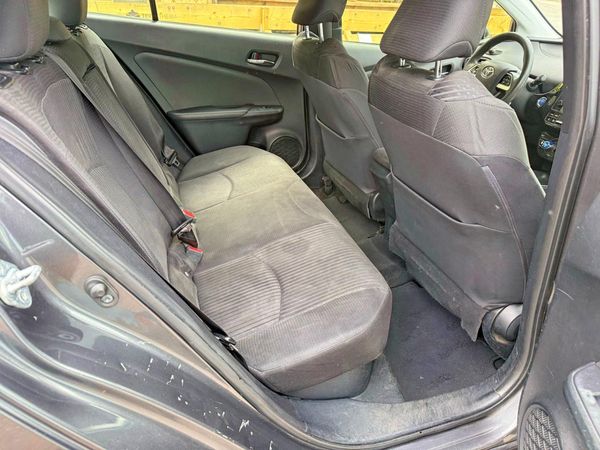 2016 TOYOTA PRIUS One/Two