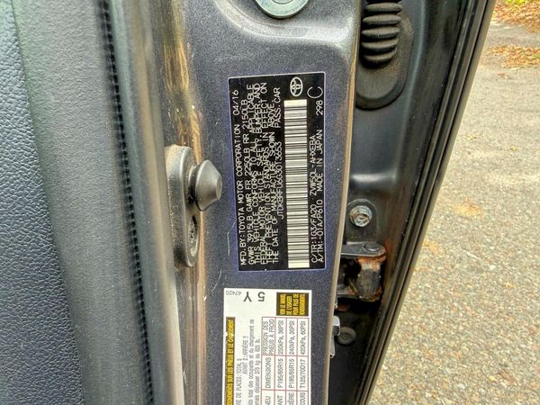 2016 TOYOTA PRIUS One/Two