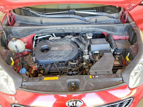 2018 KIA SPORTAGE QL — Engine bay