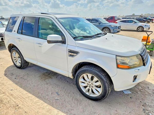 2013 LAND ROVER LR2 HSE — Passenger 3/4