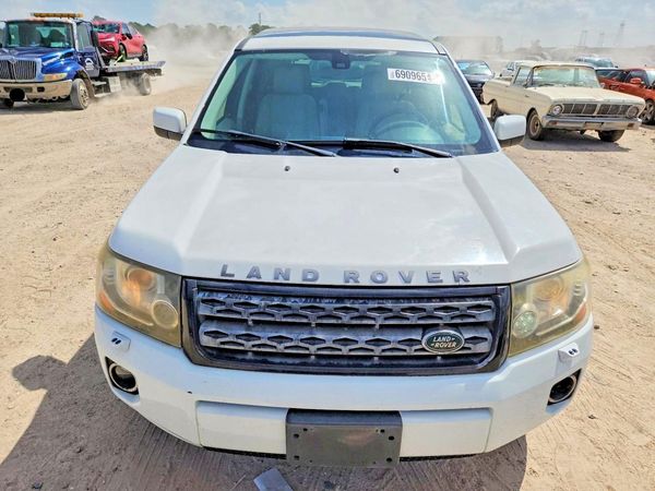 2013 LAND ROVER LR2 HSE — DIRF