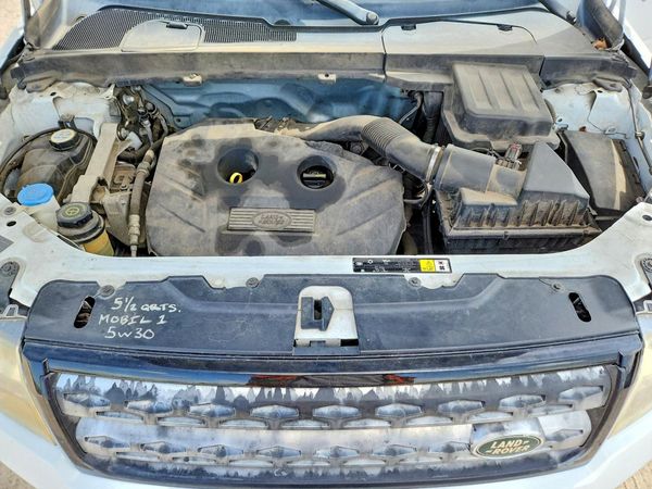 2013 LAND ROVER LR2 HSE — Engine bay