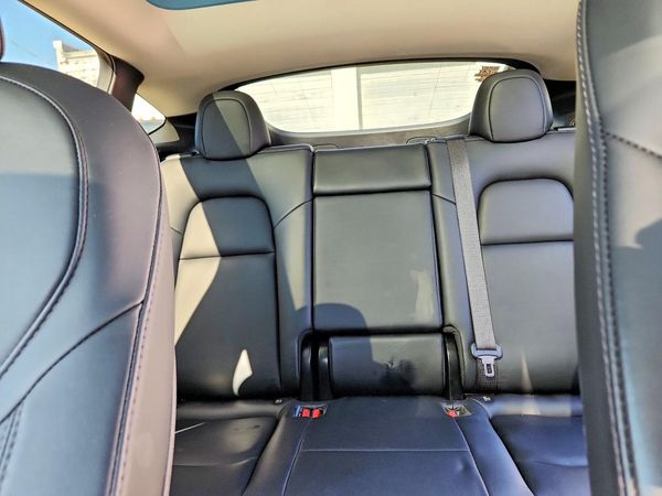 2021 TESLA MODEL Y — SUVN