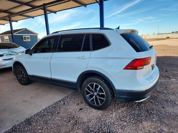 2021 VOLKSWAGEN TIGUAN SE, SE R-Line Black, SEL — DSRA