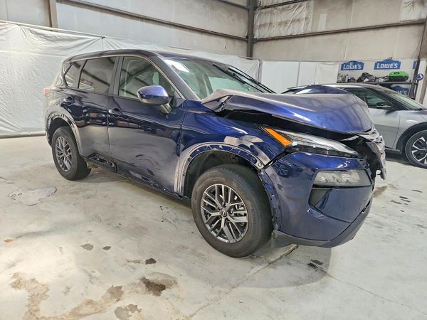 2026 NISSAN ROGUE SV — Passenger 3/4