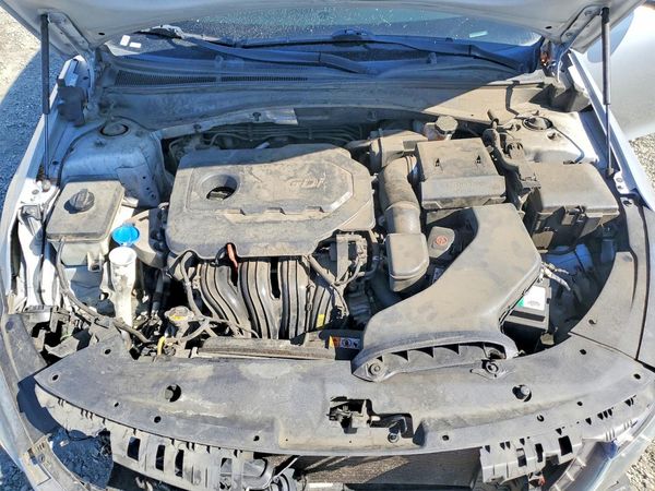 2019 KIA OPTIMA — Engine bay