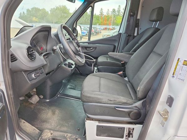 2025 MERCEDES-BENZ SPRINTER — DENT