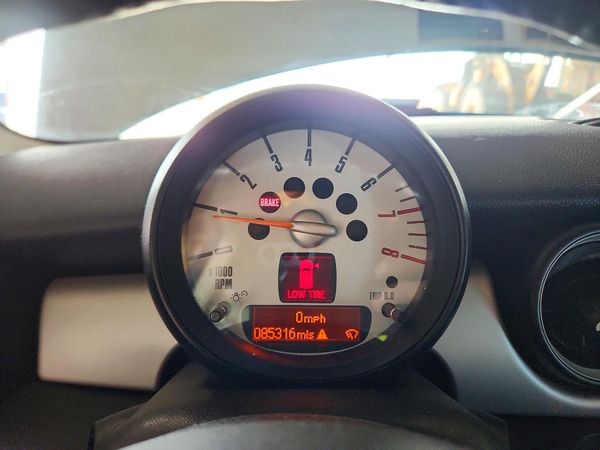 2013 MINI COOPER — ODOM
