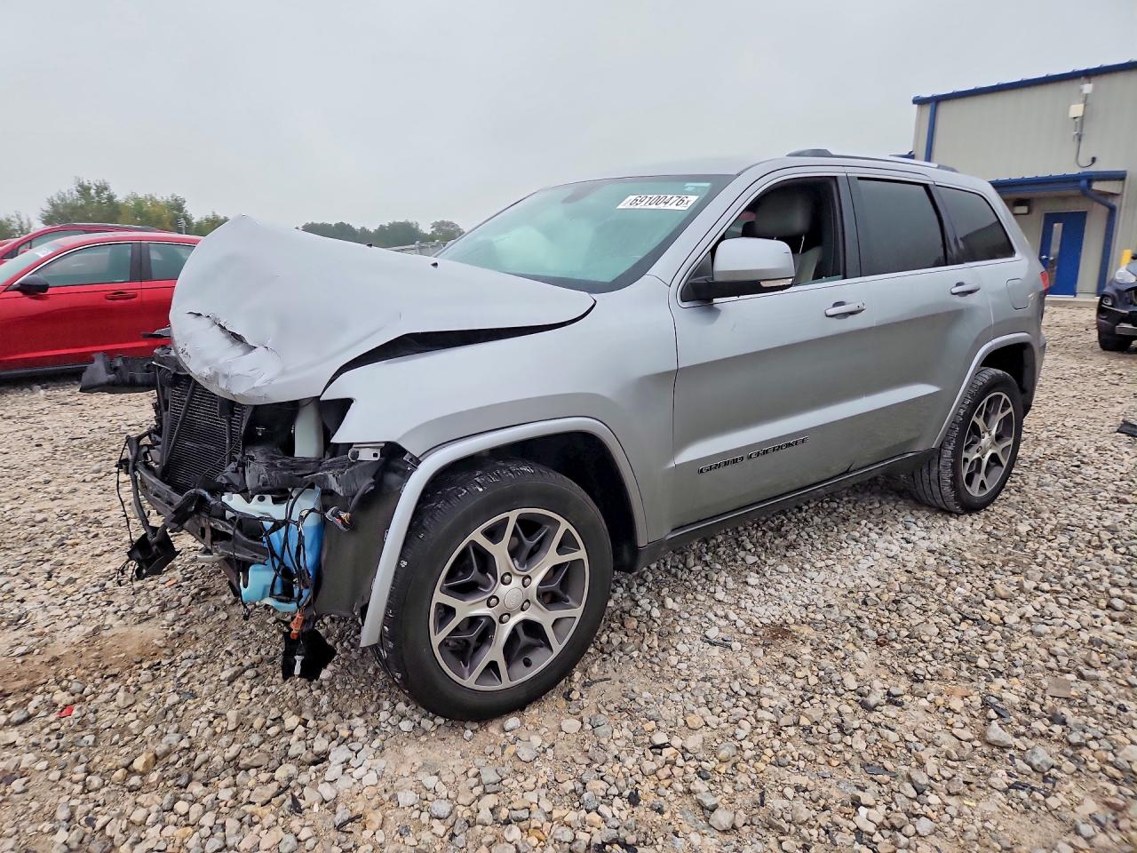 2018 JEEP GRAND CHEROKEE — Front 3/4