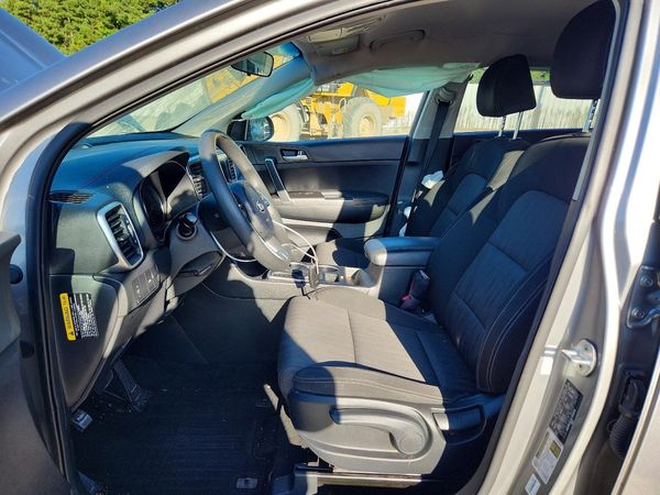 2020 KIA SPORTAGE LX — DENT