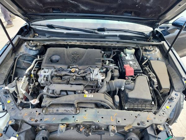 2018 TOYOTA CAMRY L/LE/SE/XLE — Engine bay