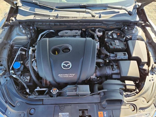 2018 MAZDA 6 — Engine bay
