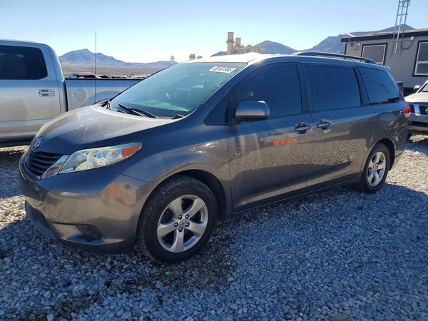2012 TOYOTA SIENNA — DSFA — Front 3/4