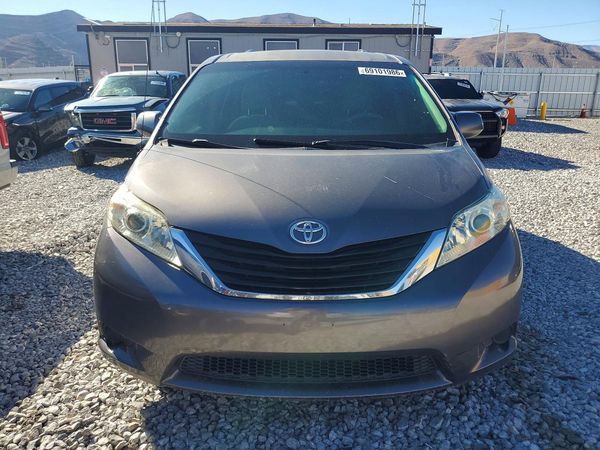 2012 TOYOTA SIENNA — DIRF