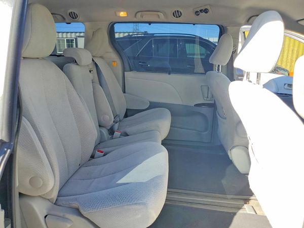 2012 TOYOTA SIENNA — PSRS