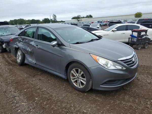 2014 HYUNDAI SONATA — Passenger 3/4