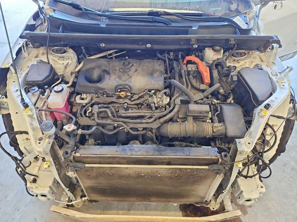 2023 TOYOTA RAV4 LE — Engine bay