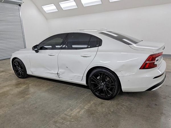 2024 VOLVO S60 Plus Black Edition — DSRA