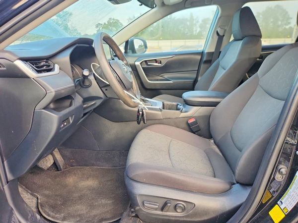 2022 TOYOTA RAV4 — DENT
